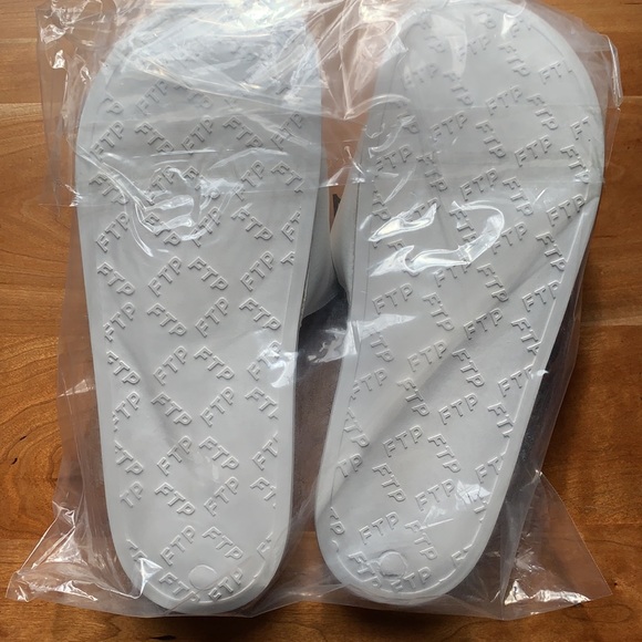 FTP reverse logo slides white size 10 new - Picture 3 of 7